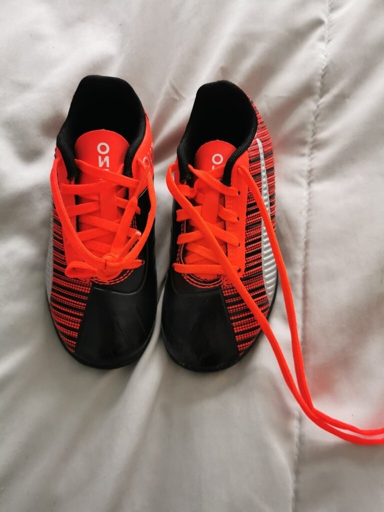 astro turf size 10